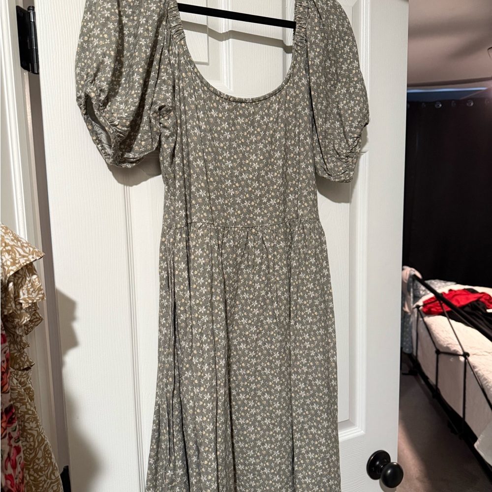 Floral Puff Sleeve Dress